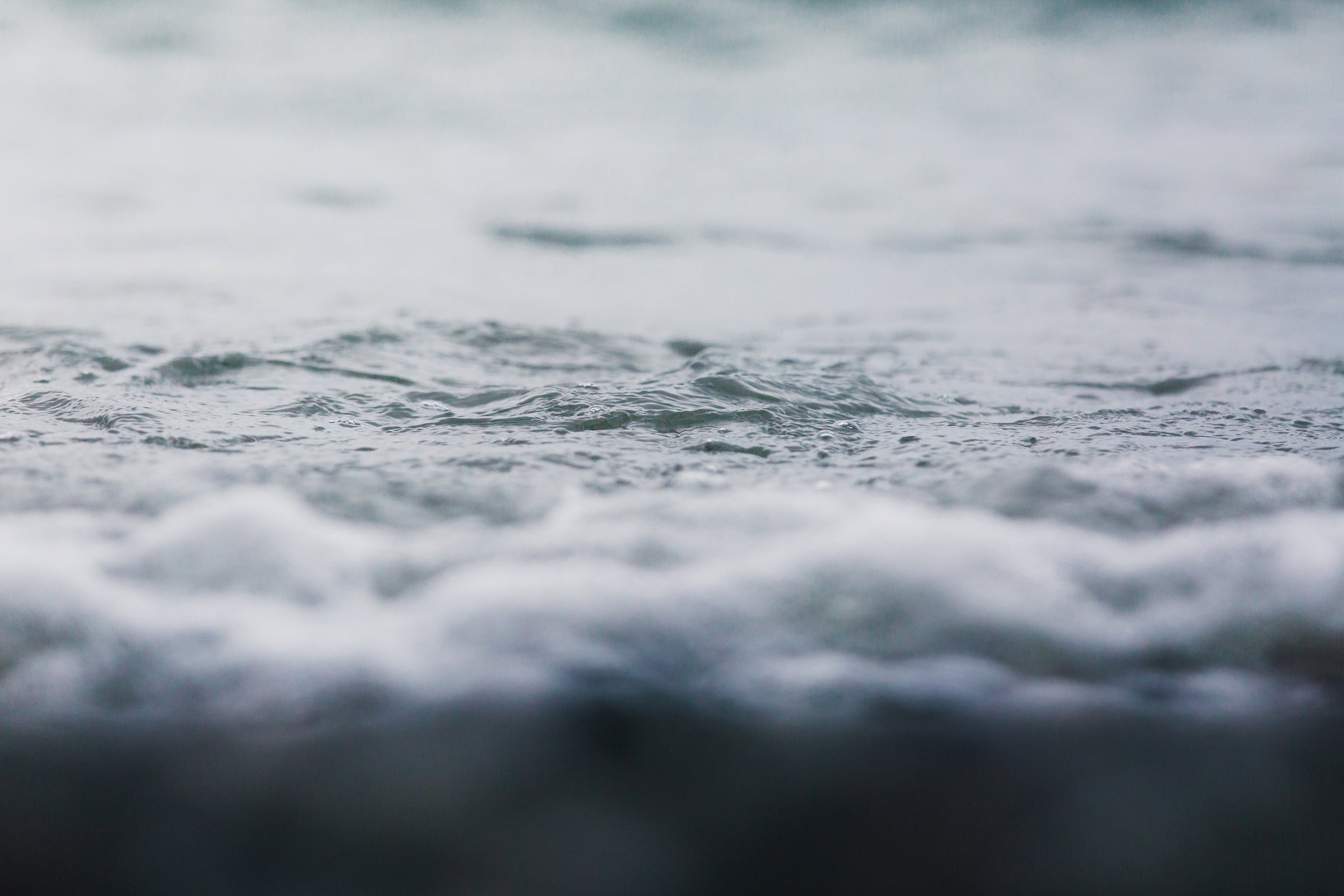 water-surface-close-up-SURFDRY